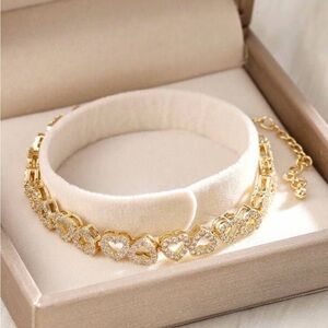 Elegant Gold Heart Bracelet